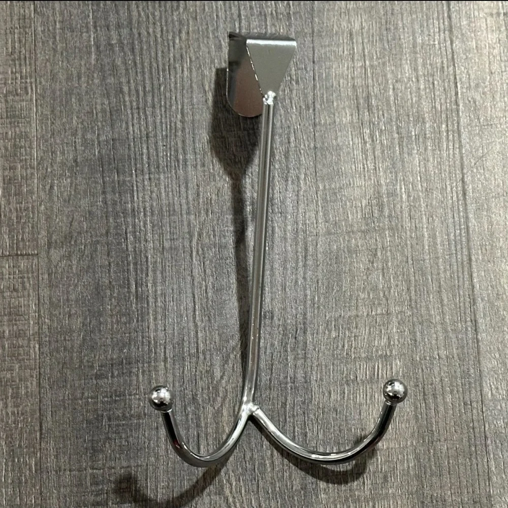 💞 New Chrome Double Hook, Over-The-Door Hanger